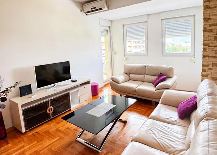 Stylish One Bedroom Apartment